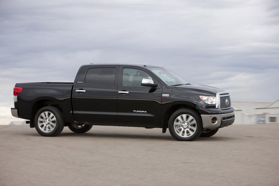  Toyota Tundra CrewMax Platinum Package 2010 года  (фото 27 из 32)
